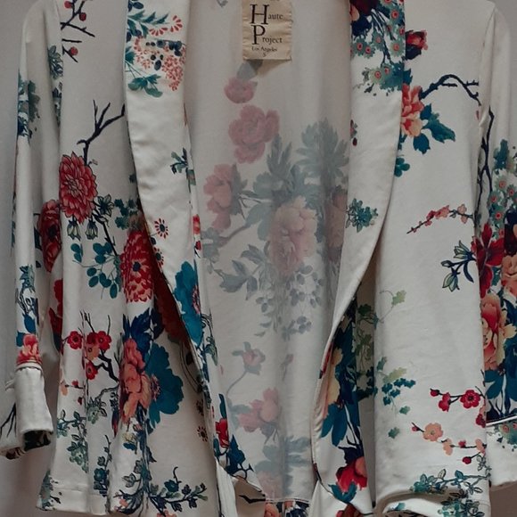 Top for any occasion - Picture 4 of 8